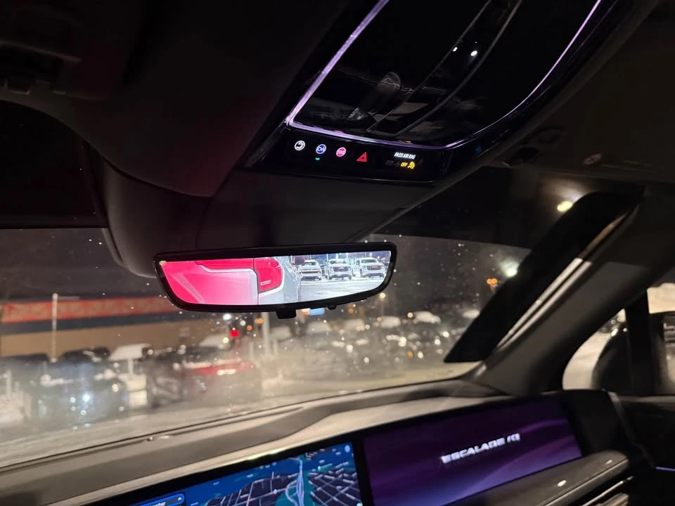 2025 Cadillac Escalade IQ - Image 17 of 17