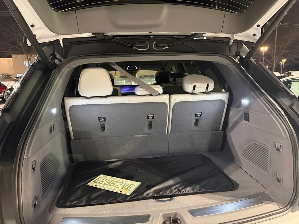 2025 Cadillac Escalade IQ - Image 6 of 17