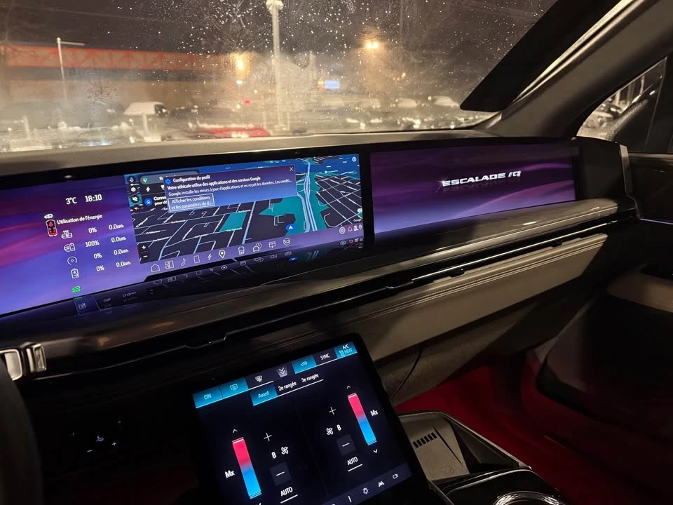2025 Cadillac Escalade IQ - Image 11 of 17