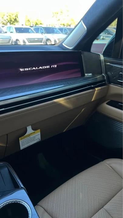 2025 Cadillac Escalade IQ - Image 4 of 7