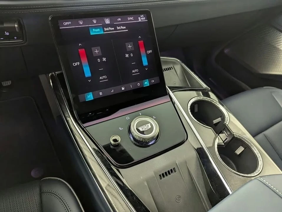 2025 Cadillac Escalade IQ - Image 6 of 11