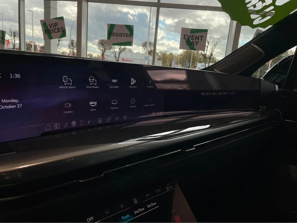 2025 Cadillac Escalade IQ - Image 12 of 19