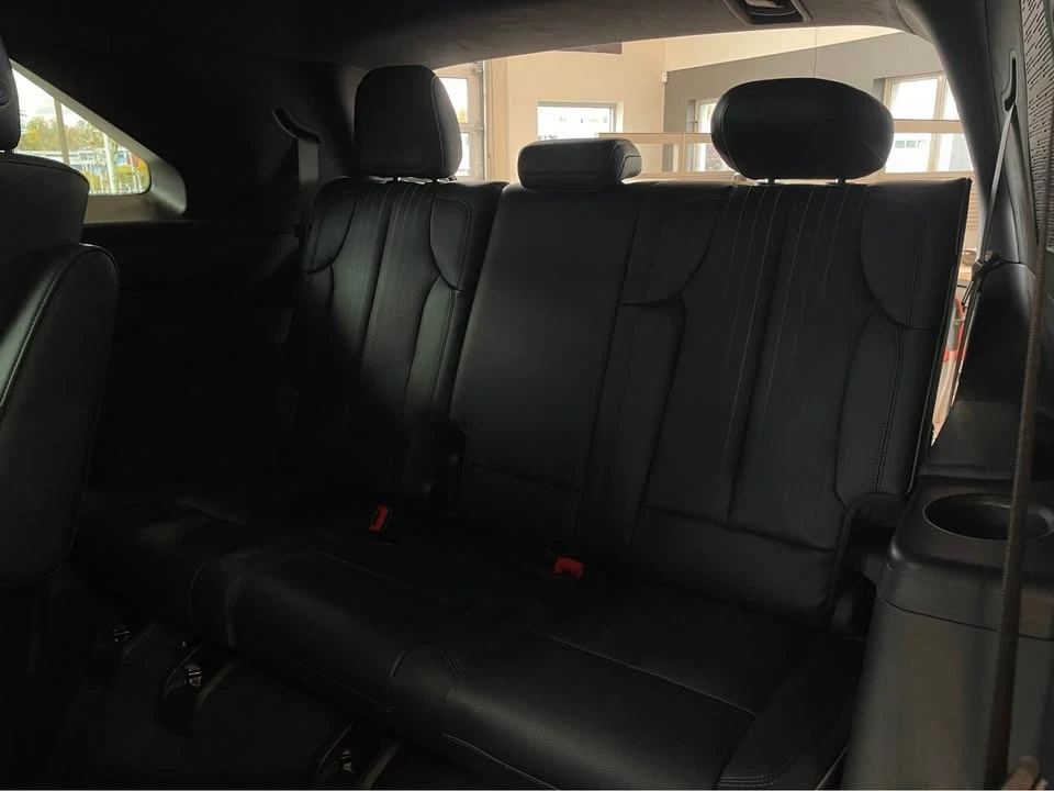 2025 Cadillac Escalade IQ - Image 17 of 19