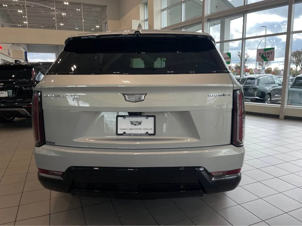 2025 Cadillac Escalade IQ - Image 6 of 19