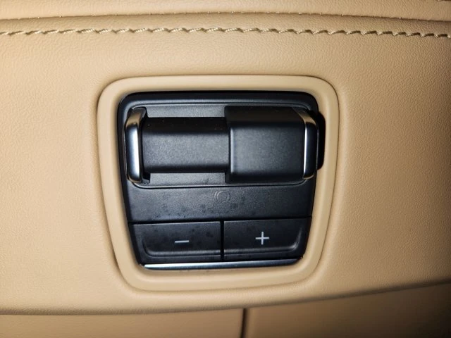 2025 Cadillac Escalade IQ - Image 17 of 17