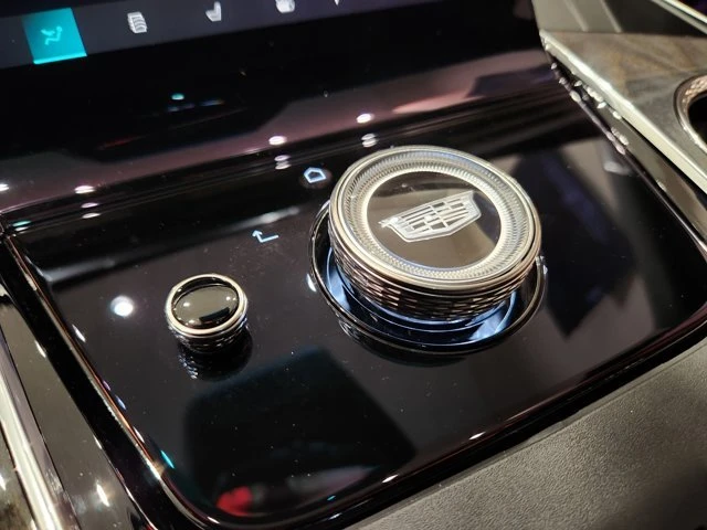 2025 Cadillac Escalade IQ - Image 12 of 17