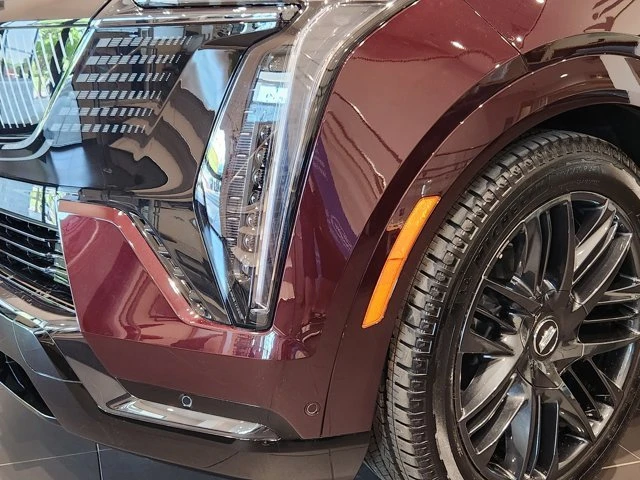 2025 Cadillac Escalade IQ - Image 4 of 17