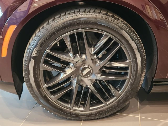 2025 Cadillac Escalade IQ - Image 5 of 17