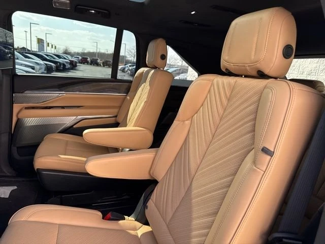 2025 Cadillac Escalade IQ - Image 6 of 18