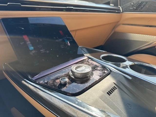 2025 Cadillac Escalade IQ - Image 18 of 18