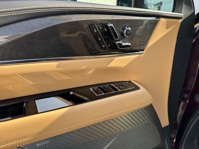 2025 Cadillac Escalade IQ - Image 15 of 18