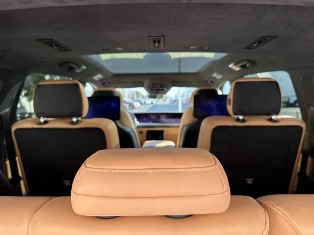 2025 Cadillac Escalade IQ - Image 11 of 18