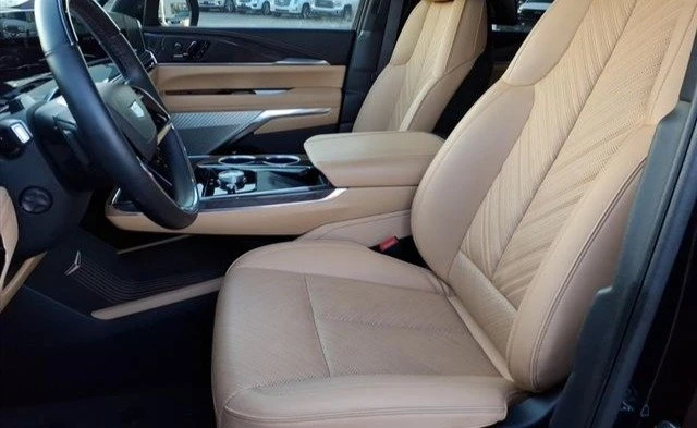 2025 Cadillac Escalade IQ - Image 9 of 19