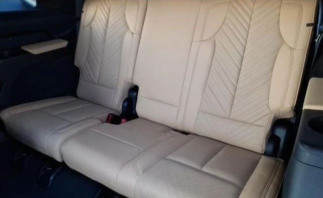 2025 Cadillac Escalade IQ - Image 17 of 19