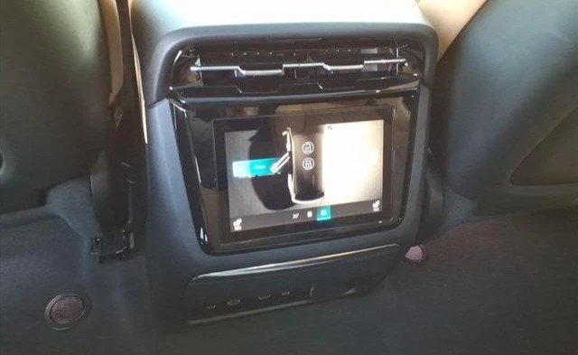 2025 Cadillac Escalade IQ - Image 13 of 19
