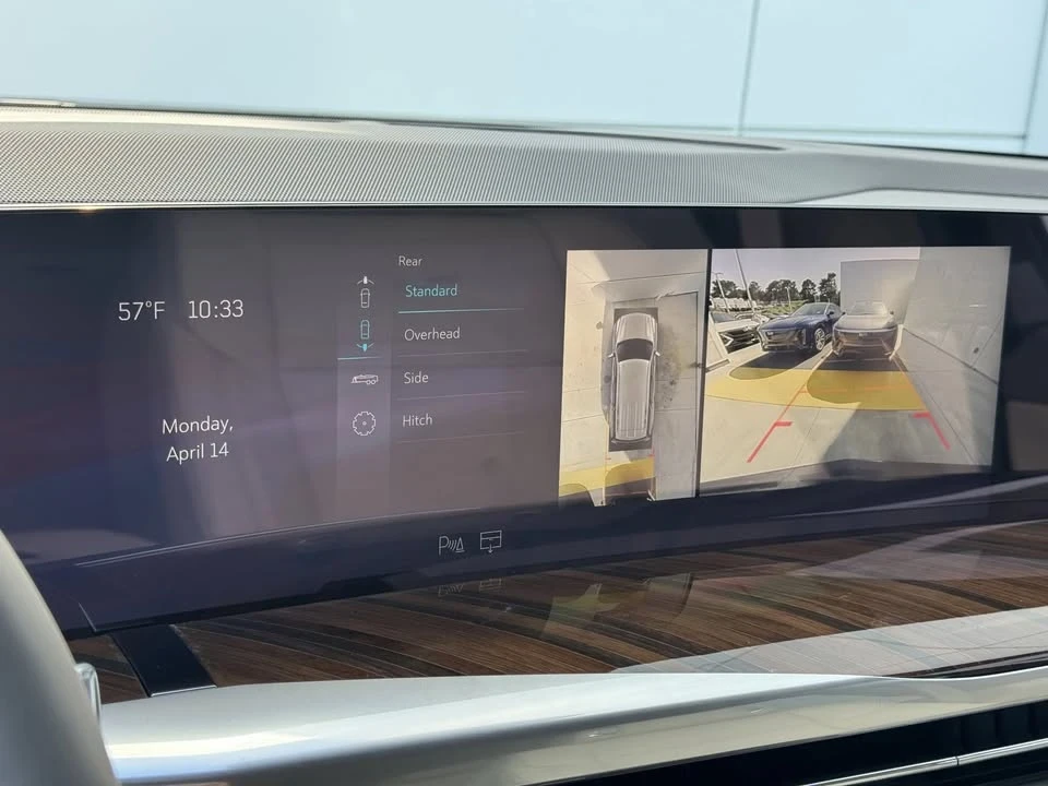 2025 Cadillac Escalade 5th Gen - Image 11 of 20