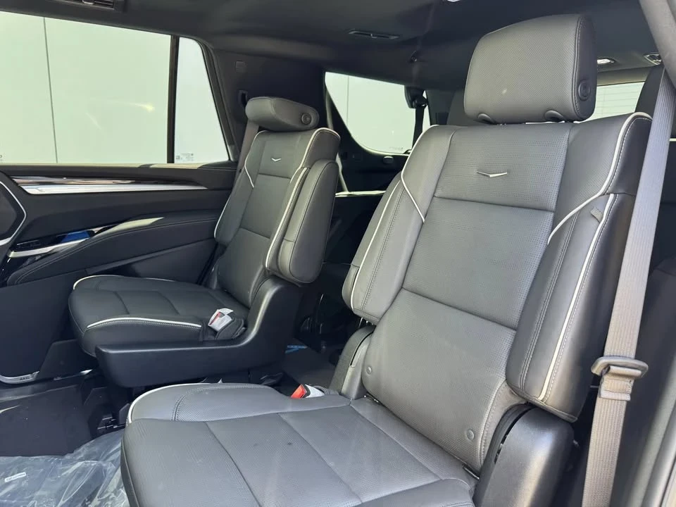 2025 Cadillac Escalade 5th Gen - Image 4 of 20