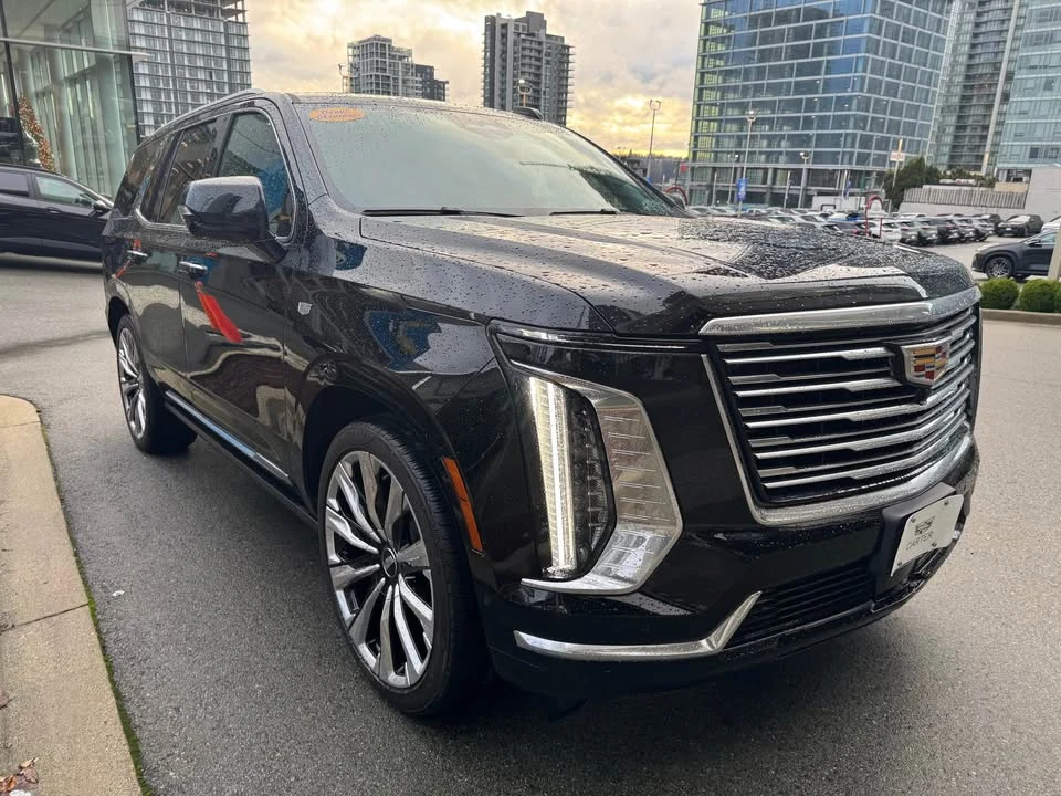2025 Cadillac Escalade 5th Gen - Image 3 of 18