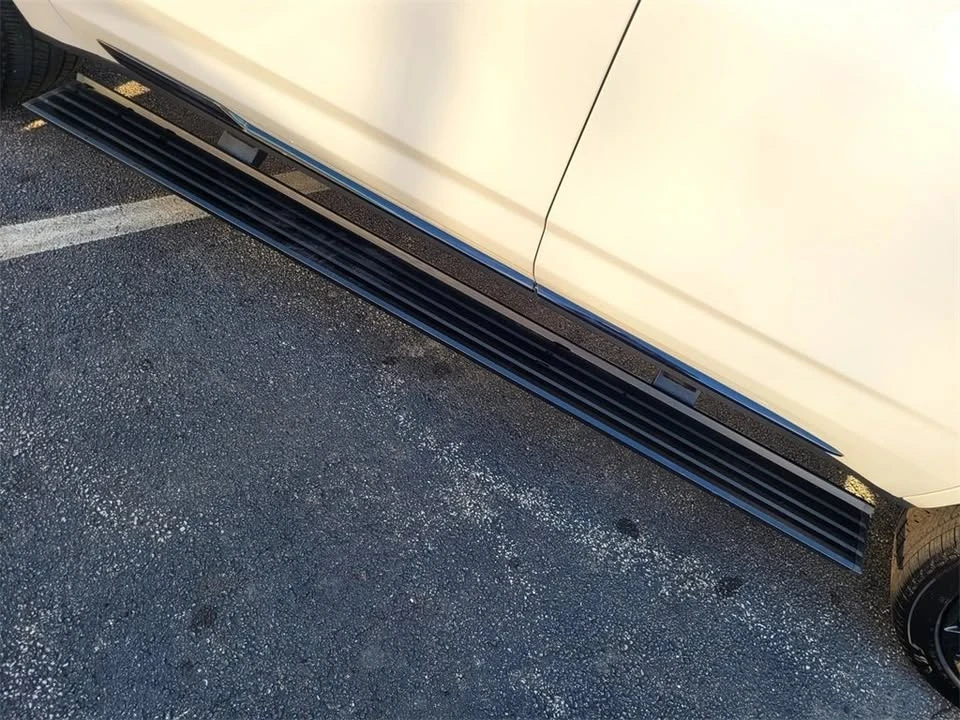 2025 Cadillac Escalade 5th Gen - Image 11 of 17