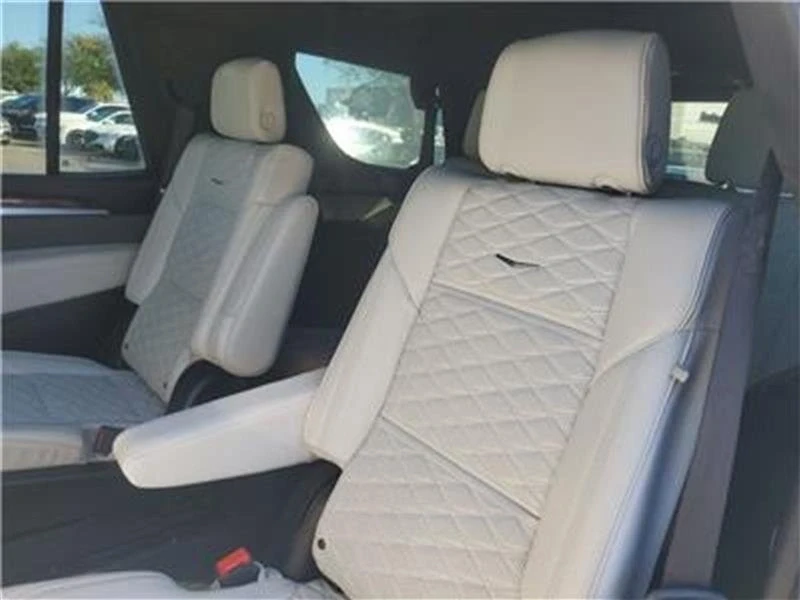 2025 Cadillac Escalade 5th Gen - Image 4 of 20