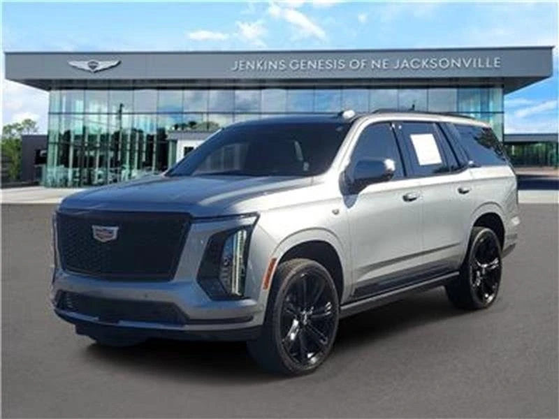 2025 Cadillac Escalade 5th Gen - Image 13 of 20
