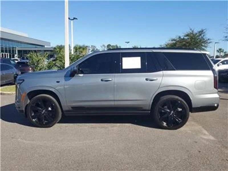 2025 Cadillac Escalade 5th Gen - Image 20 of 20