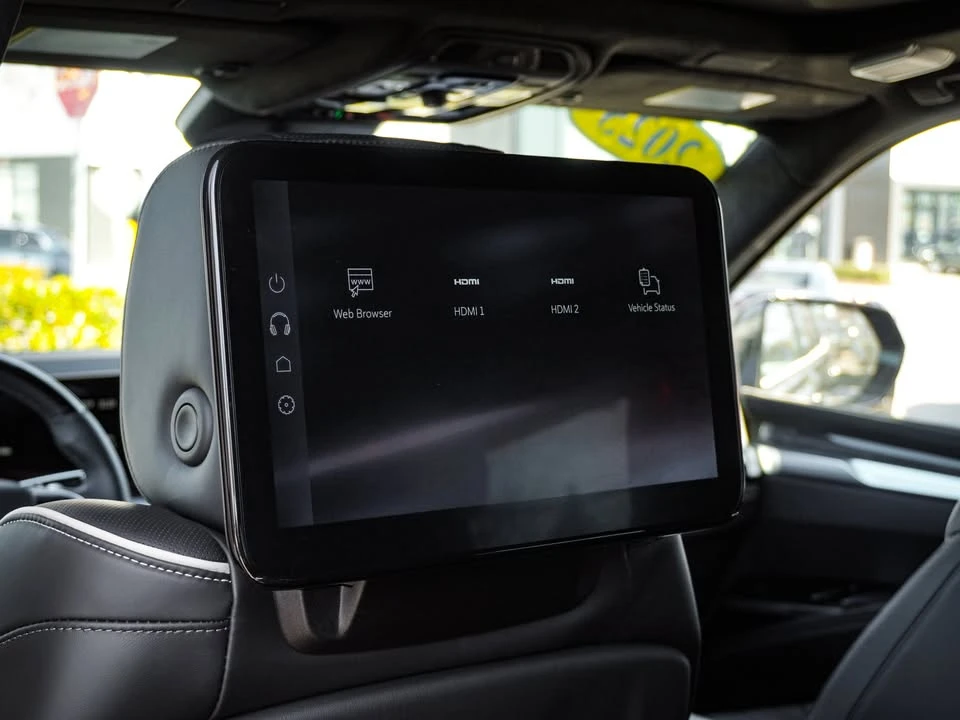 2025 Cadillac Escalade-V 5th Gen - Image 16 of 19
