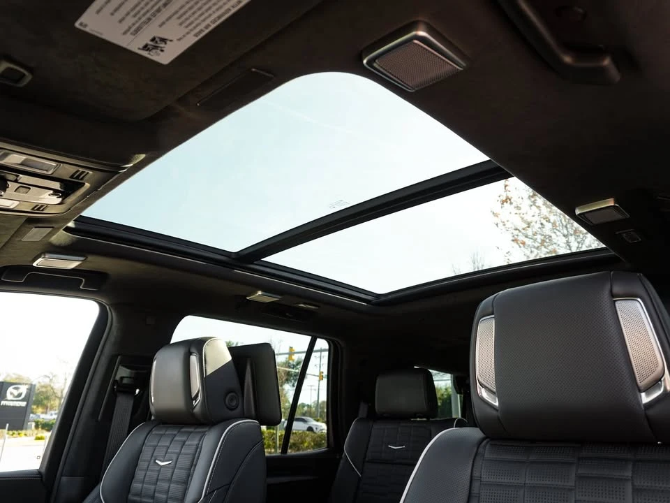 2025 Cadillac Escalade-V 5th Gen - Image 14 of 19