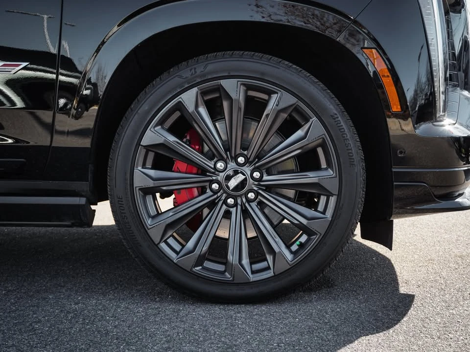 2025 Cadillac Escalade-V 5th Gen - Image 8 of 19