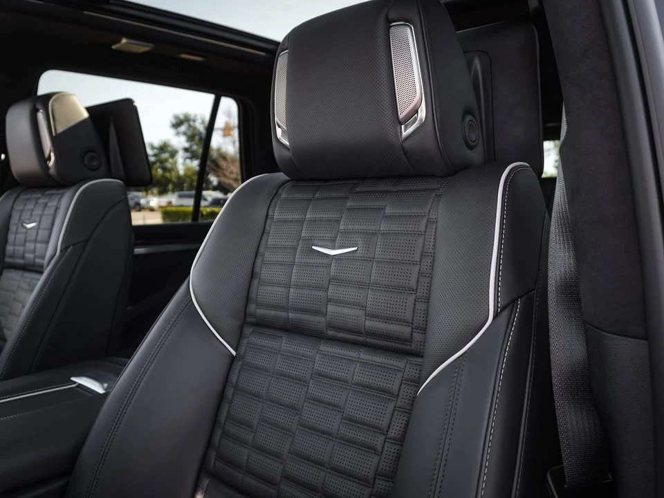 2025 Cadillac Escalade-V 5th Gen - Image 10 of 19