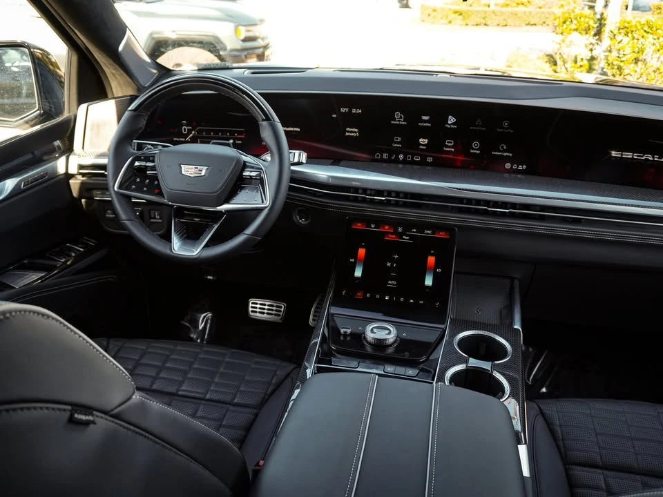 2025 Cadillac Escalade-V 5th Gen - Image 15 of 19