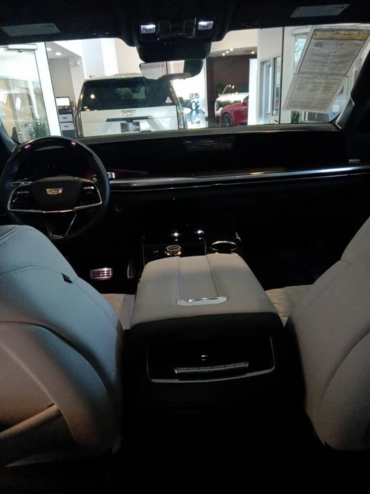 2025 Cadillac Escalade-V 5th Gen - Image 9 of 12