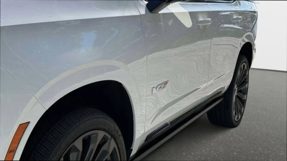 2025 Cadillac Escalade-V 5th Gen - Image 10 of 19