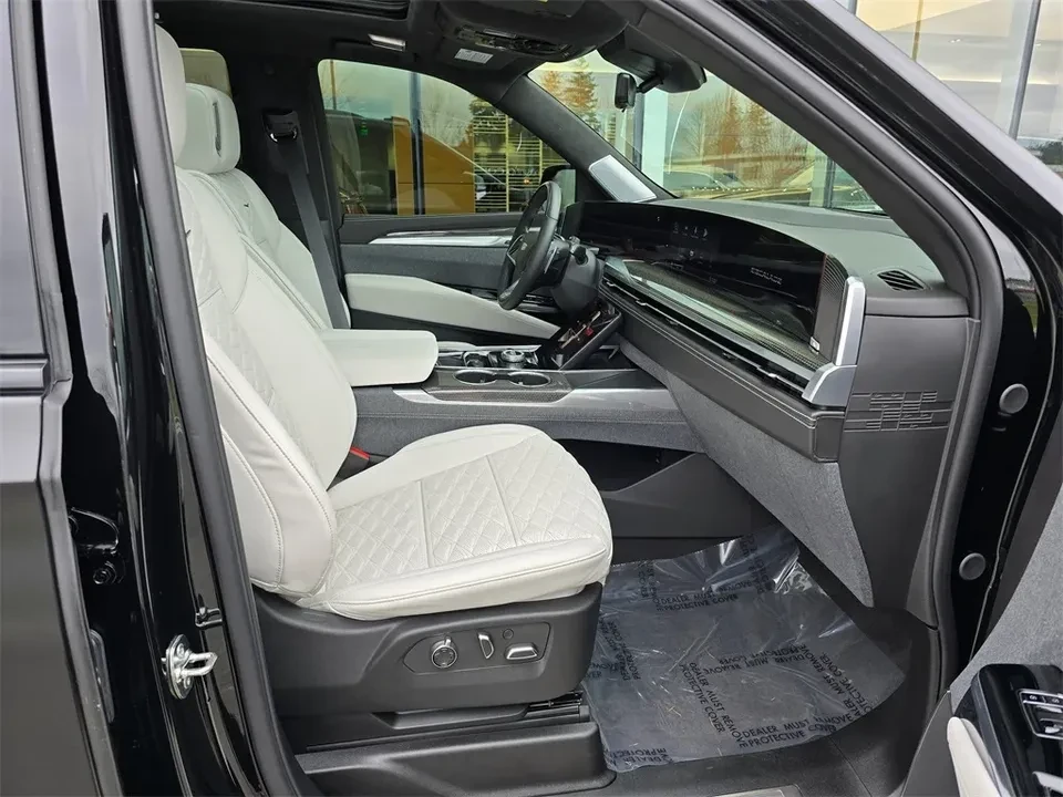 2025 Cadillac Escalade-V 5th Gen - Image 8 of 11