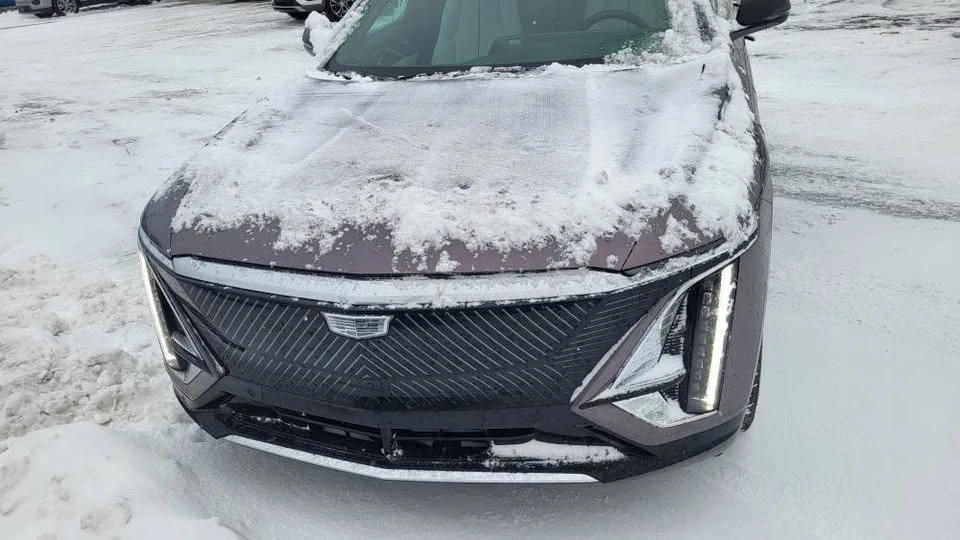 2025 Cadillac Lyriq - Image 5 of 18