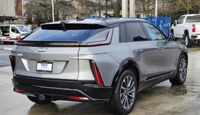 2025 Cadillac Lyriq - Image 5 of 20