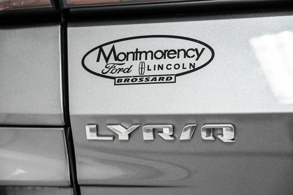 2025 Cadillac Lyriq - Image 12 of 12