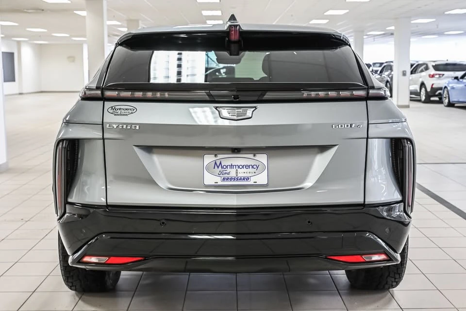 2025 Cadillac Lyriq - Image 6 of 12