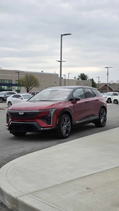 2025 Cadillac Optiq - Image 4 of 20