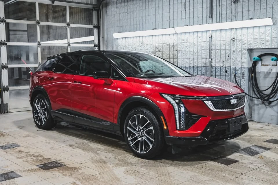 2025 Cadillac Optiq - Image 7 of 20