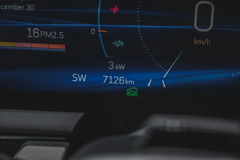 2025 Cadillac Optiq - Image 16 of 20