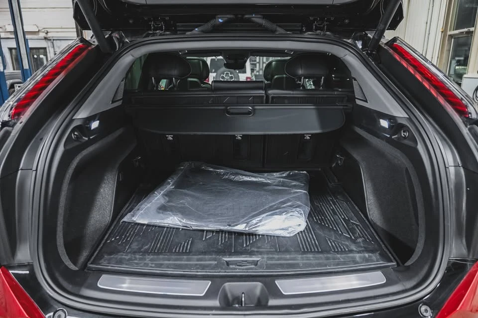 2025 Cadillac Optiq - Image 17 of 20