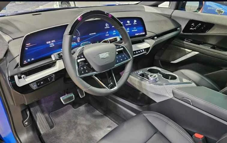 2025 Cadillac Optiq - Image 19 of 19