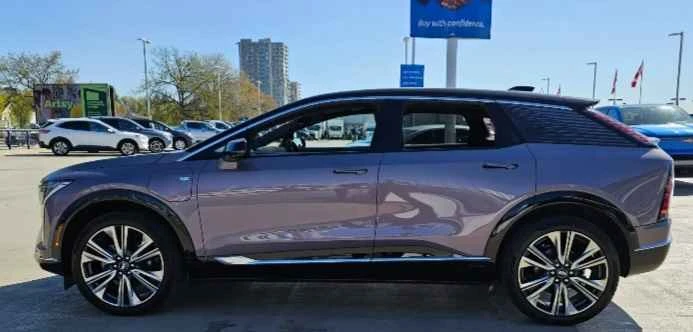 2025 Cadillac Optiq - Image 3 of 16