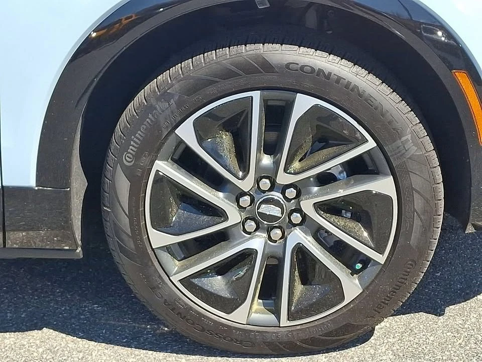2025 Cadillac Optiq - Image 8 of 20