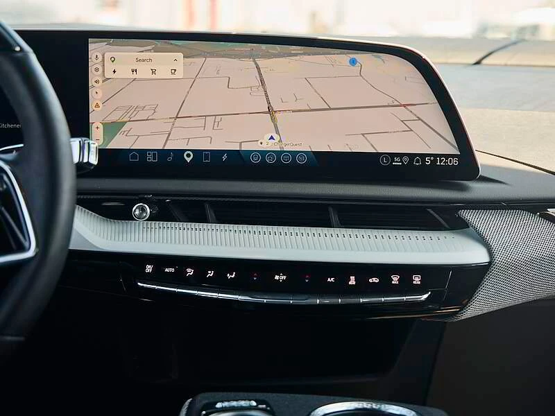 2025 Cadillac Optiq - Image 10 of 18