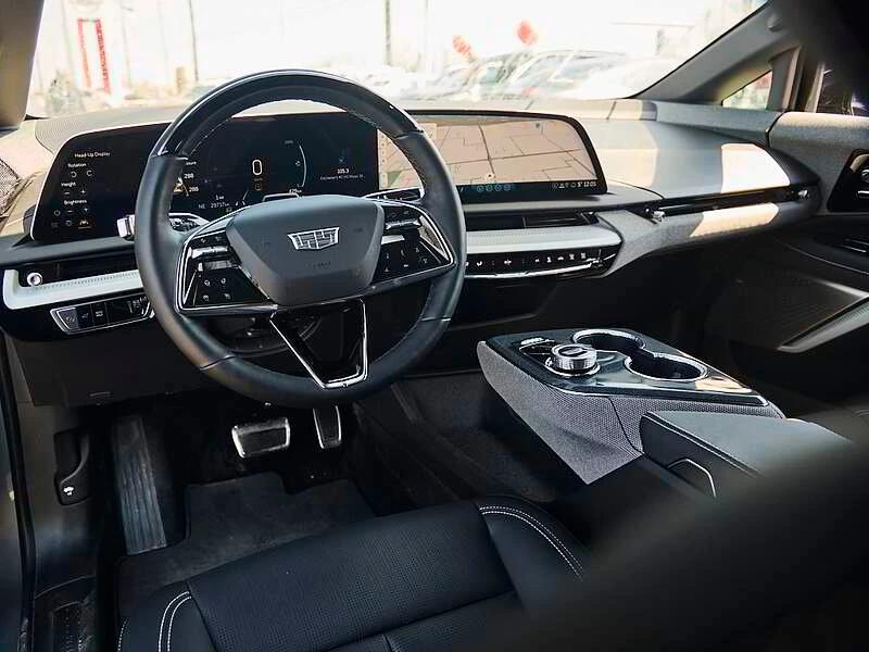 2025 Cadillac Optiq - Image 5 of 18