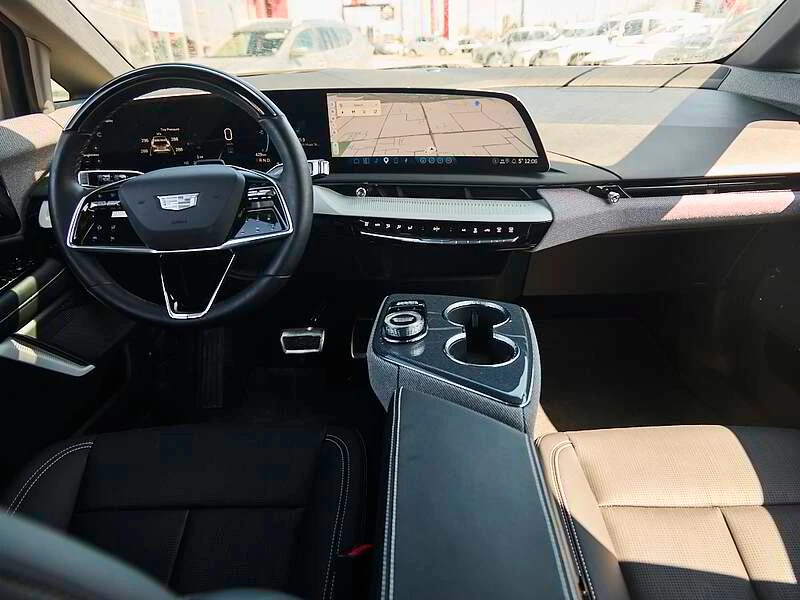 2025 Cadillac Optiq - Image 9 of 18