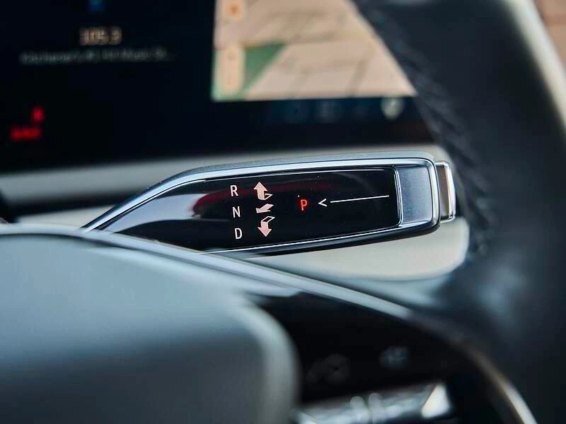 2025 Cadillac Optiq - Image 15 of 18