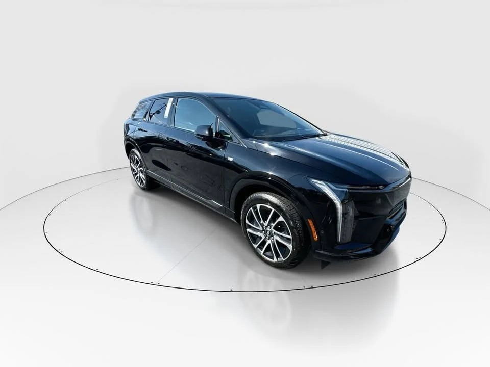 2025 Cadillac Optiq - Image 2 of 20